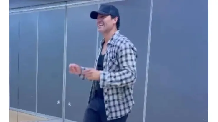 El músico enloqueció bailando bachata