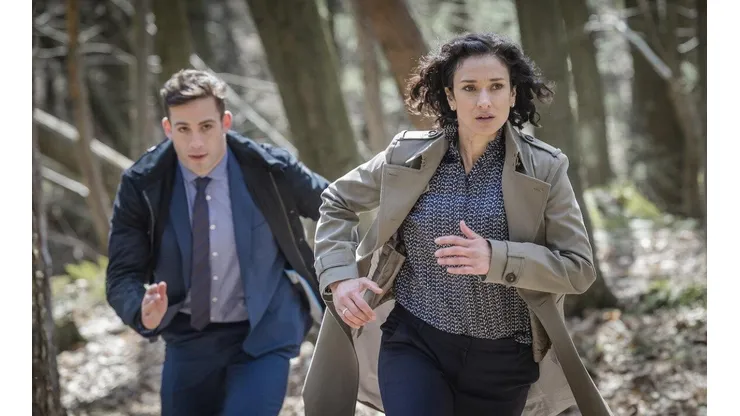 Indira Varma protagonizó otra serie de misterio en la plataforma de streaming.