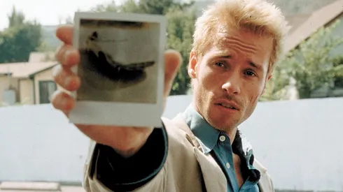 ¿Memento está en Netflix? Dónde ver la película de Christopher Nolan.