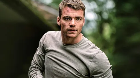 Gabriel Basso protagoniza El agente nocturno.