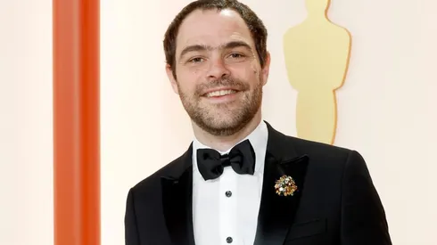 El sorprendente cambio físico de Peter Lanzani desde su infancia hasta los Premios Oscar 2023.