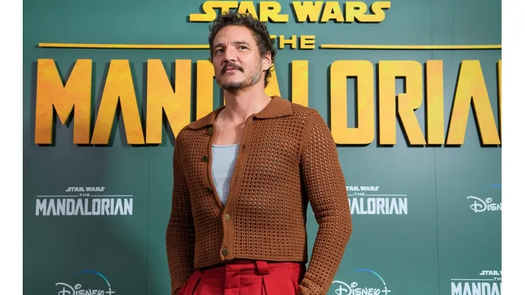 El actor Pedro Pascal protagoniza The Mandalorian de Disney+