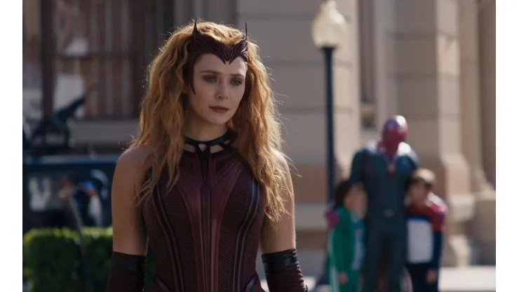 Elizabeth Olsen interpreta a Scarlet Witch en Marvel.