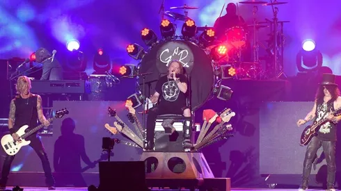 Los Guns and Roses en concierto