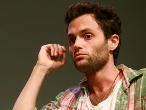 El cambio físico que atravesó Penn Badgley desde joven hasta la temporada 4 de You
