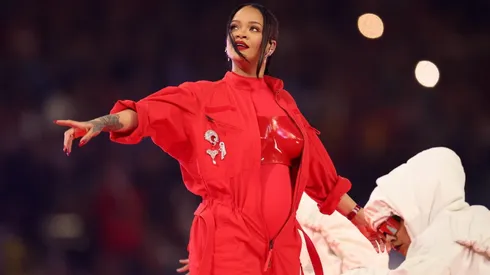 Memes y reacciones a Rihanna en el Halftime Show del Super Bowl 2023.