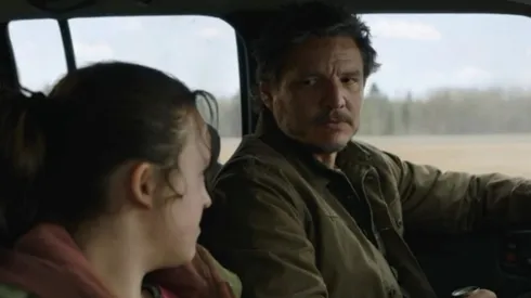 Ellie encuentra una curiosa revista en el cuarto capítulo de The Last of Us