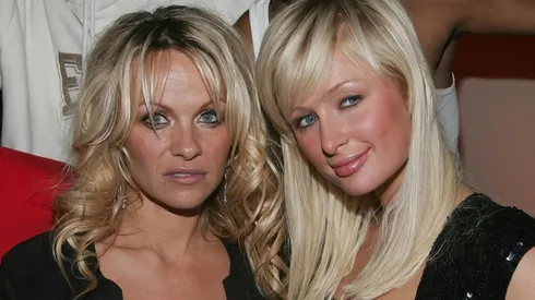 Pamela Anderson y Paris Hilton son de las dos estrellas que aparecen en el fim