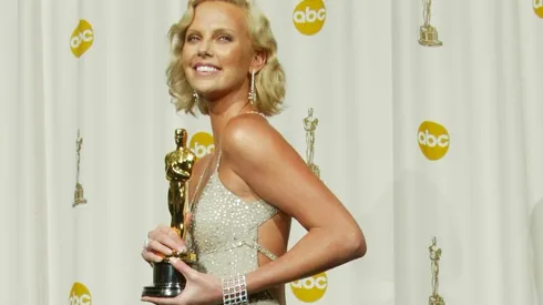 Premios Oscar 2023: Charlize Theron, Jennifer Aniston y más estrellas que están en el posible caso de fraude.