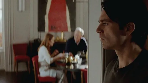 Sebastian Stan y Julianne Moore protagonizan Sharper.