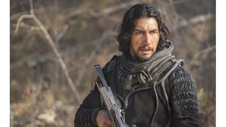 Adam Driver protagoniza la cinta 65 al Borde de la Extinción