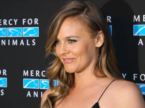 Alicia Silverstone se fotografió desnuda para una campaña de PETA