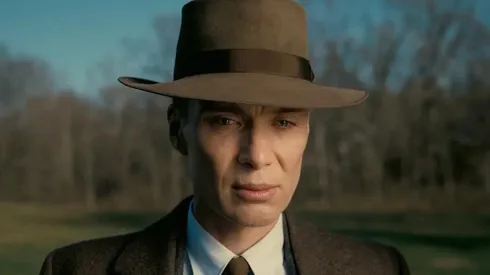 Christopher Nolan presenta Oppenheimer.