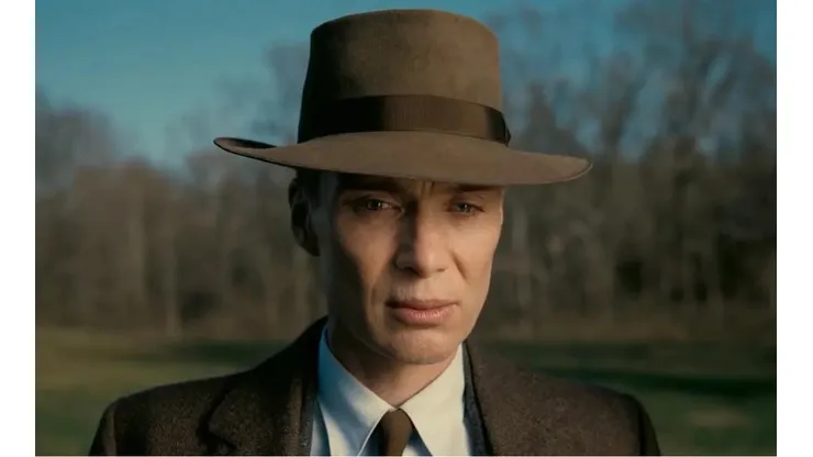 Christopher Nolan presenta Oppenheimer.