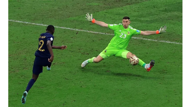 La atajada que vale un mundial.