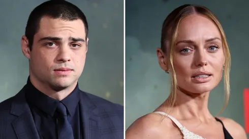Noah Centineo y Laura Haddock en la presentación de El Novato.