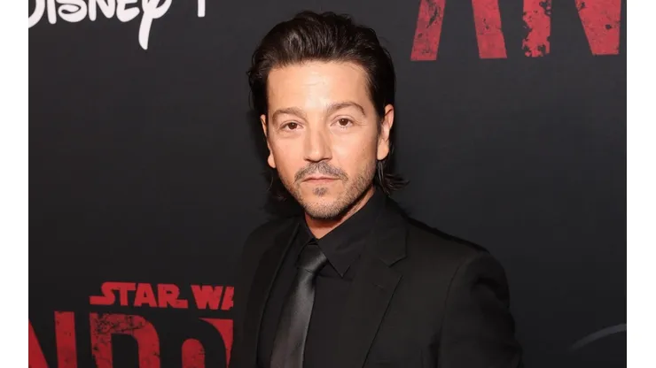 ¿Contra quiénes compite Diego Luna en los Golden Globes 2023?