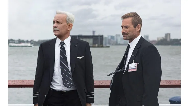 Tom Hanks protagonizó Sully, la película biográfica de Chesley Sullenberger.