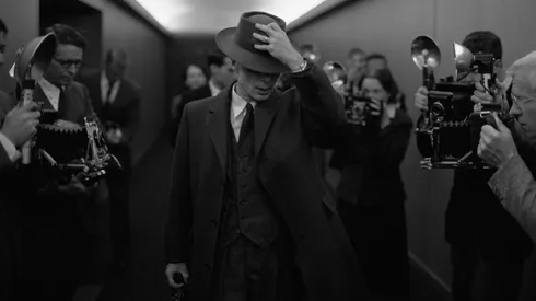 Oppenheimer: nuevas fotos oficiales y detalles de la próxima película de Christopher Nolan.