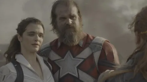David Harbour como Red Guardian