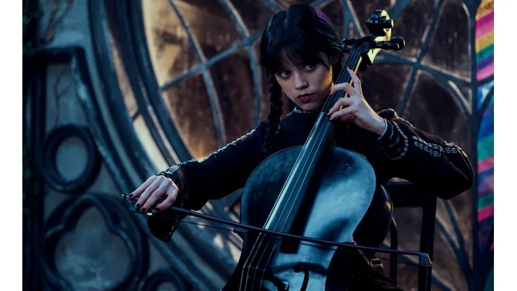 Jenna Ortega protagoniza Merlina en Netflix.