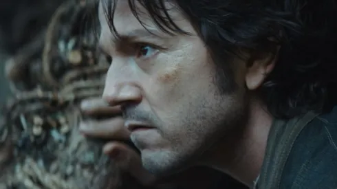 Diego Luna como Andor