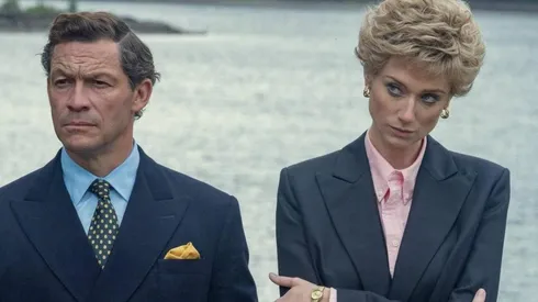 El príncipe Carlos y Lady Di, personajes claves de The Crown.