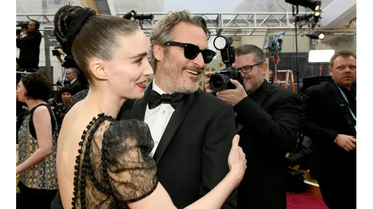 Joaquin Phoenix y Rooney Mara.