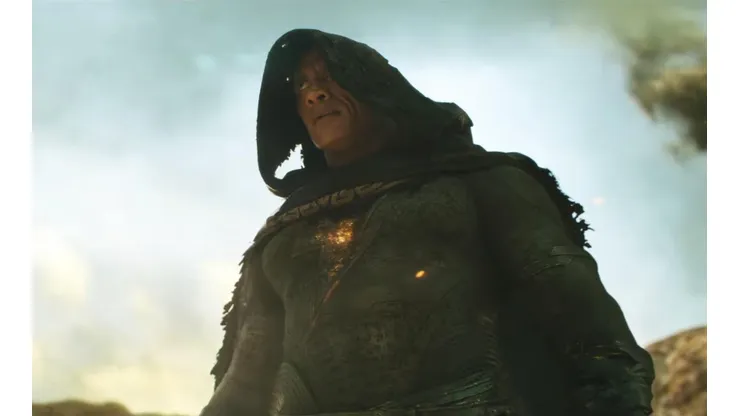 Dwayne Johnson como Black Adam.