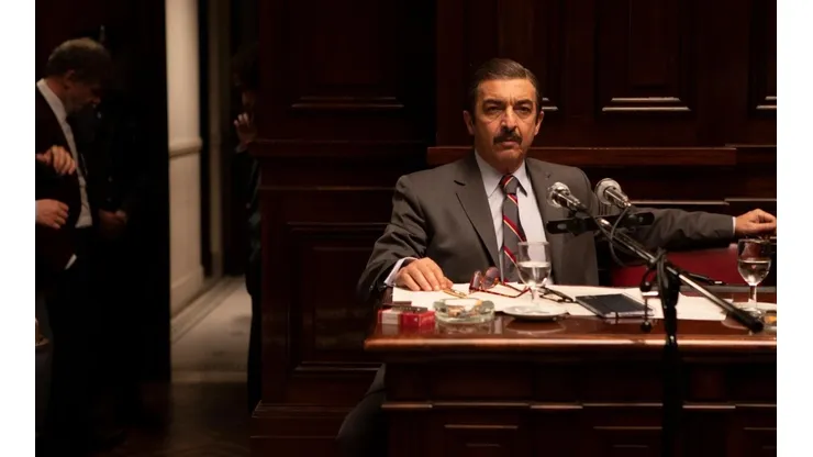 Ricardo Darín como Julio Strassera.