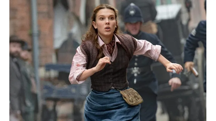 Millie Bobby Brown como Enola Holmes