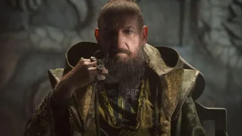 Ben Kingsley como Trevor Slattery