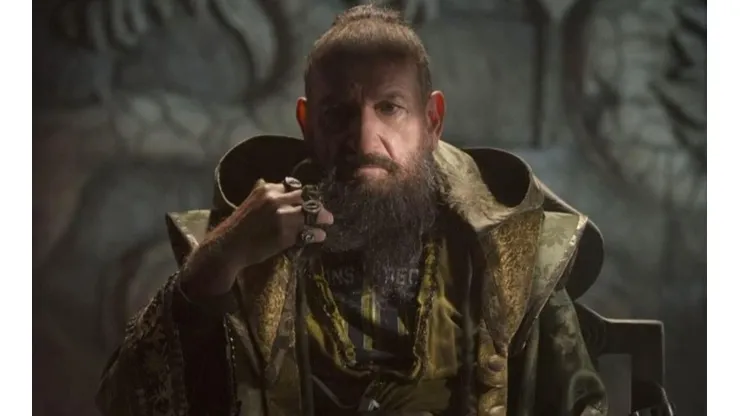 Ben Kingsley como Trevor Slattery