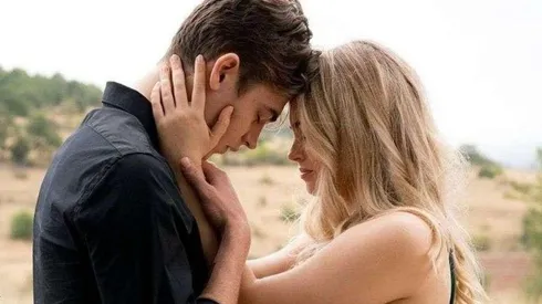 Hero Fiennes Tiffin y Josephine Langford protagonizan After: Amor Infinito.