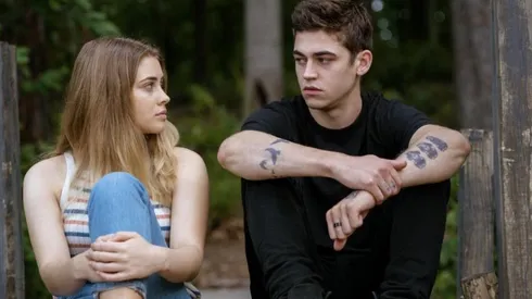 Hero Fiennes Tiffin y Josephine Langford protagonizan la saga After.