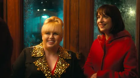 Dakota Johnson y Rebel Wilson