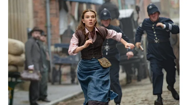 Enola Holmes 2: fecha de estreno oficial en Netflix y nuevas fotos de Millie Bobby Brown.