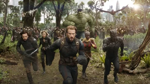 Un personaje de Marvel busca pareja en Tinder.