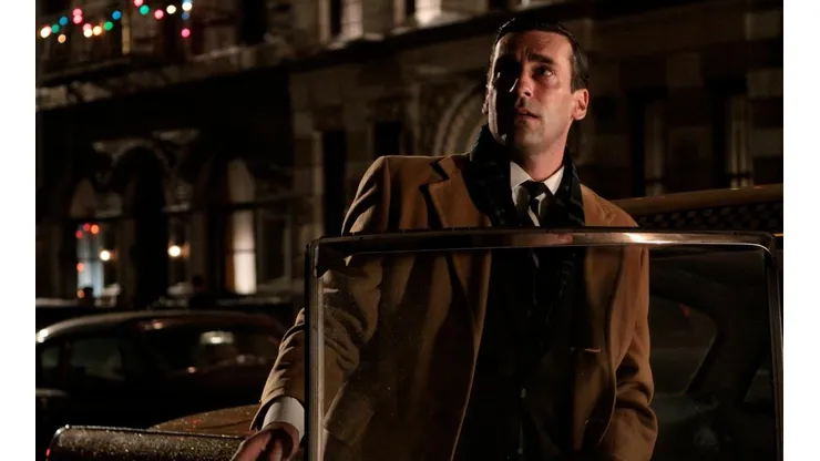 Jon Hamm y su papel más conocido, como Don Draper.
