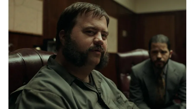 Paul Walter Hauser es Larry D. Hall.