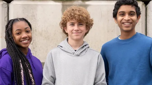 Walker Scobell, Aryan Simhadri y Leah Sava Jeffries protagonizan la serie de Percy Jackson.