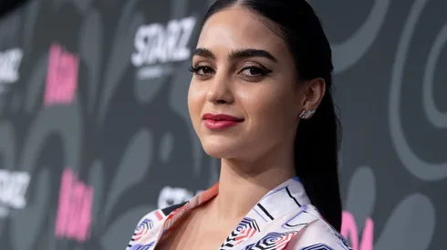 Melissa Barrera protagoniza Keep Breathing en Netflix.