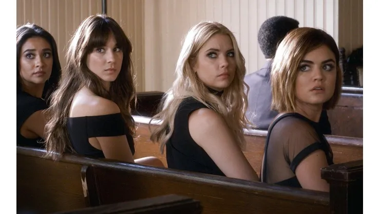 Shay Mitchell, Troian Bellisario, Ashley Benson y Lucy Hale protagonizaron Pretty Little Liars.