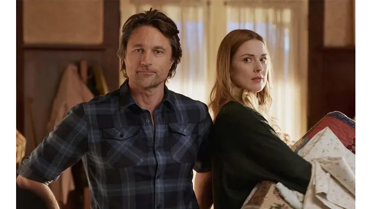 Alexandra Breckenridge y Martin Henderson protagonizan Virgin River.