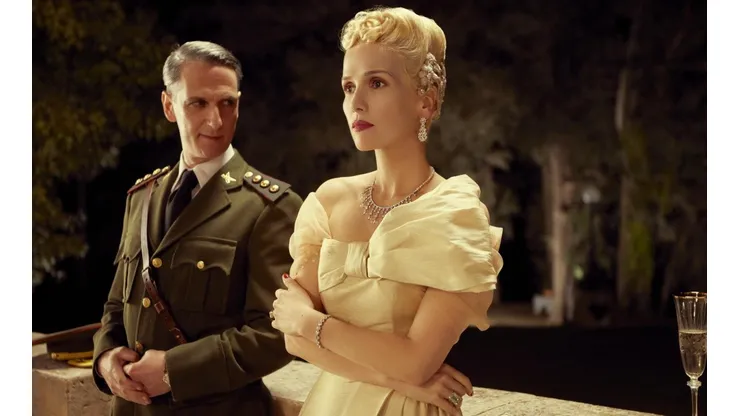 La serie se estrenará el día del 70º aniversario de la muerte de Eva Perón.
