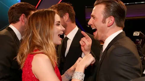 Emily Blunt y Chris Evans, la nueva dupla de Netflix.