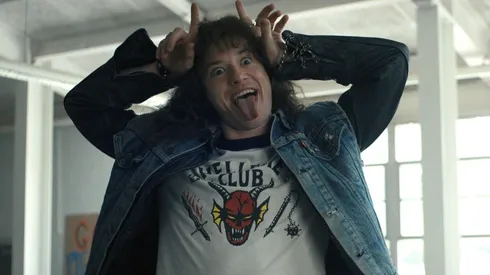 Joseph Quinn interpreta a Eddie Munson en Stranger Things.