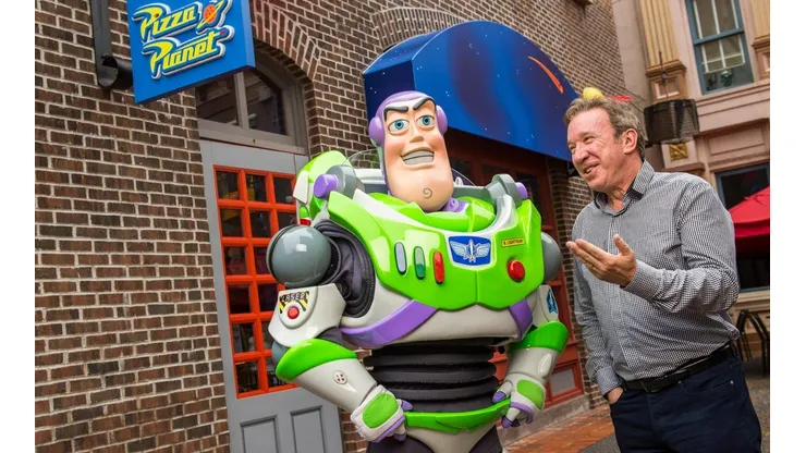Buzz Lightyear y Tim Allen.