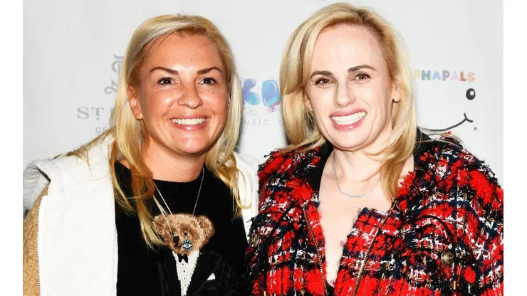 Rebel Wilson y Ramona Agruma protagonizan una hermosa historia de amor.