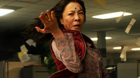 Reseña de Todo en todas partes al mismo tiempo: ¿Realmente es la película del año?